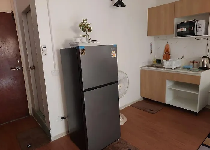 Popular Muang Thong C5 Apartment