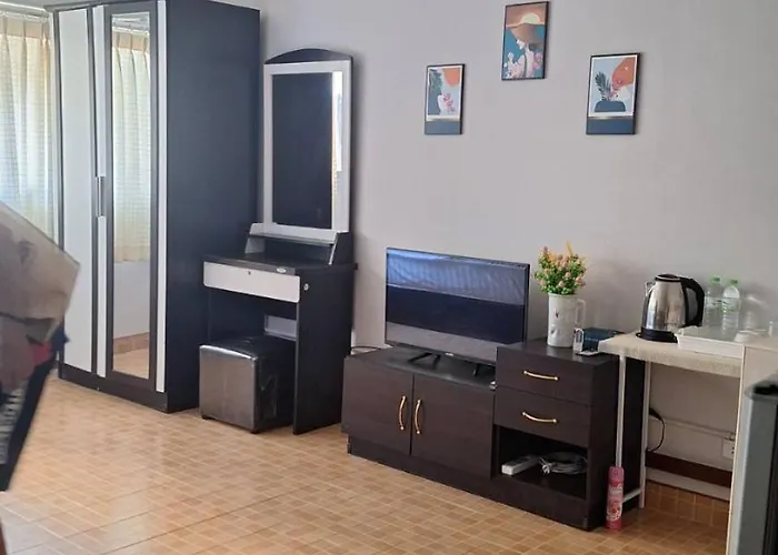 Popular Muang Thong C5 * Bangkok